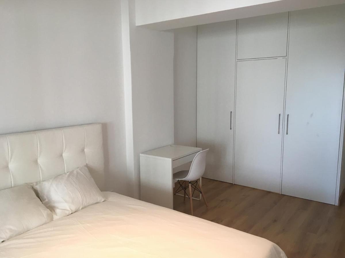 Bedrooms In Modern Guest House Almada Bilik gambar