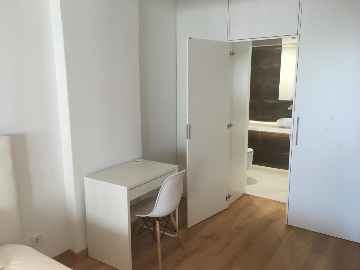 Bedrooms In Modern Guest House Almada Luaran gambar