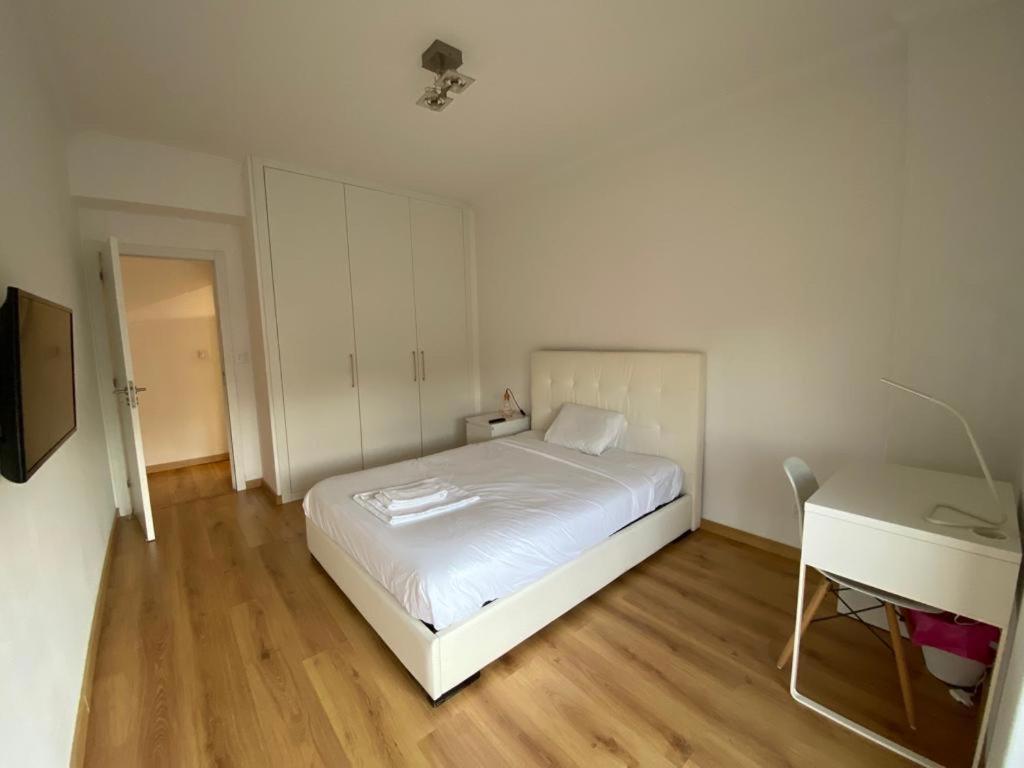 Bedrooms In Modern Guest House Almada Luaran gambar